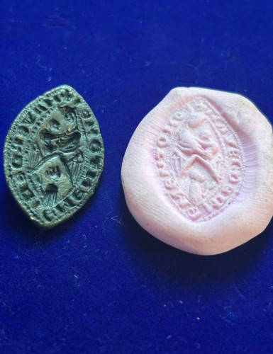 Ecclesiastical vesica seal - vesica,