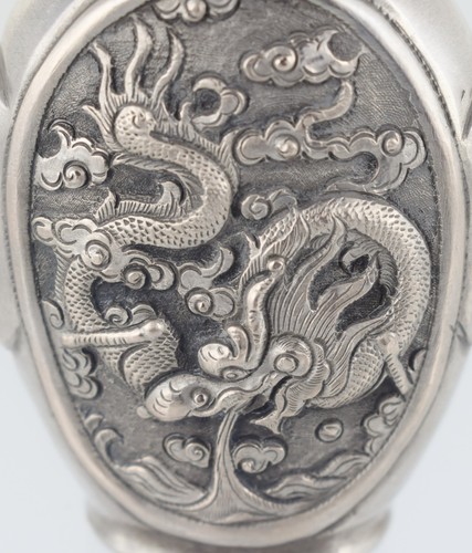 Chinese silver snuff bottle - silver,